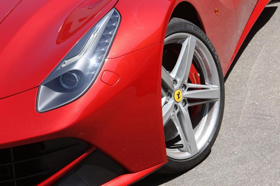  Ferrari F12berlinetta 2012 года  (фото 85 из 104)